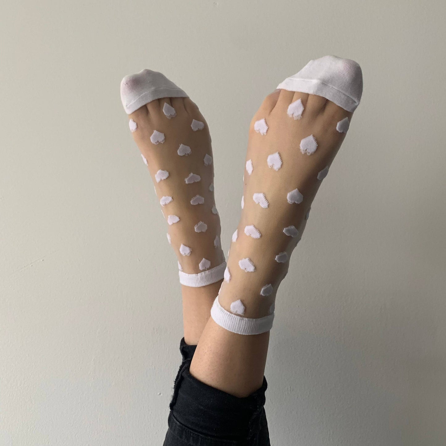 Laure Chaussettes transparentes coeurs blancs