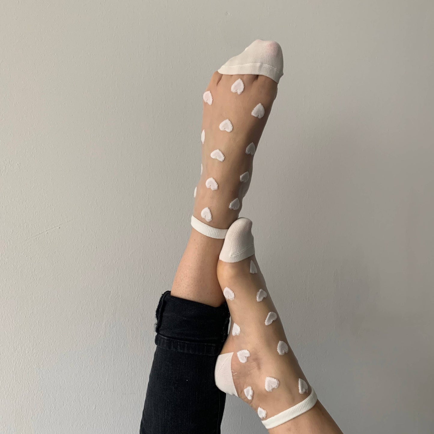 Laure Chaussettes transparentes coeurs blancs